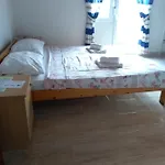 Stella *